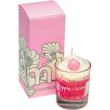 Ripple-licious piped Glass Candle